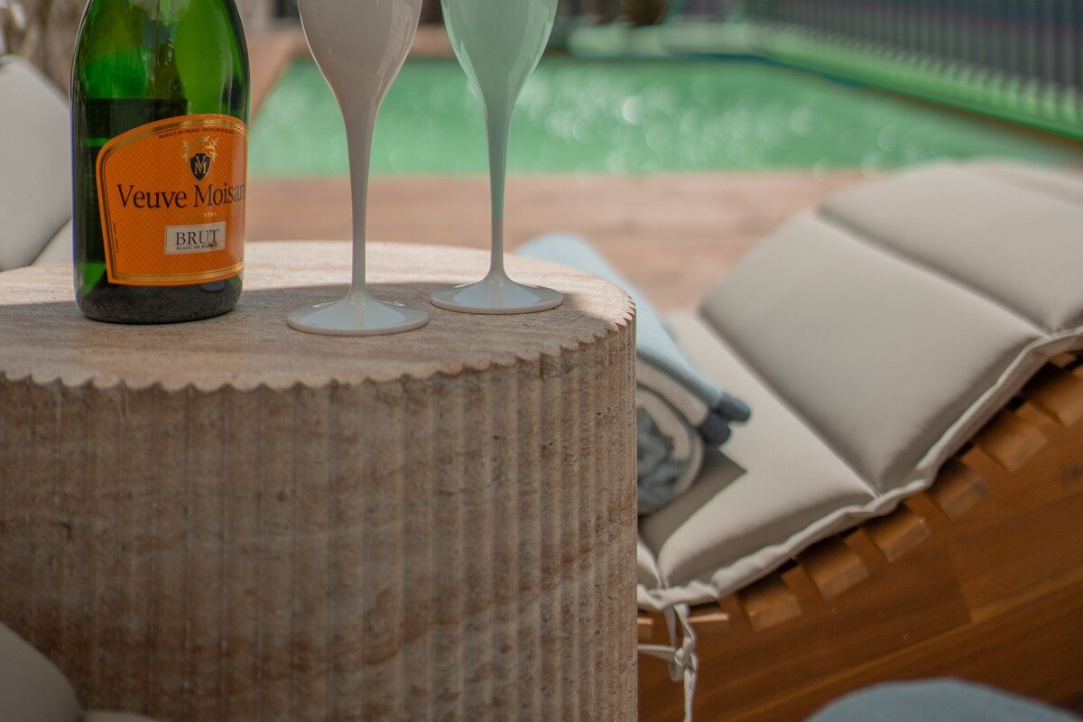 Subarashī – Private Pool & Garden Hut | Central gallery image 3