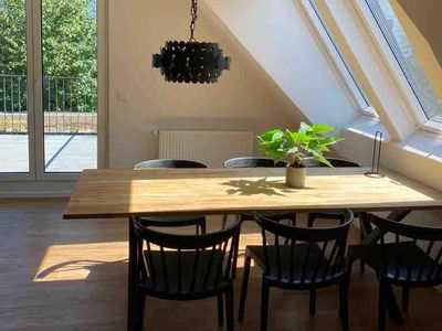 4. Regina: Modern-Designflat