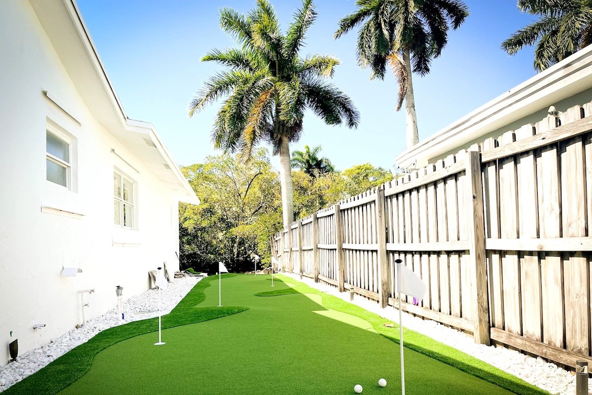 Waterfront-Heated Pool-Mini-Golf-4bedrooms-sleep10 gallery image 4