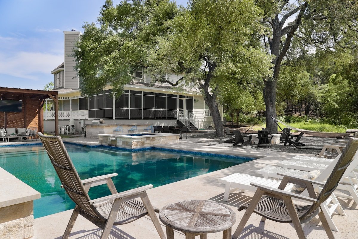 Hill Country Escape | Pool, Hot Tub & Sleeps 25 gallery image 2