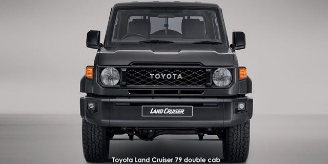 TOYOTA LAND CRUISER 79 2.8 GD-6 P/U D/C A/T - 4 