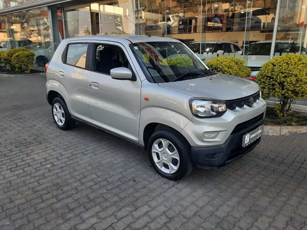 SUZUKI S-PRESSO 1.0 GL AMT for Sale in South Africa