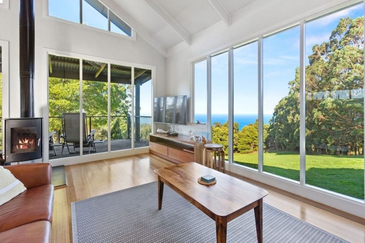 Ollie’s View – Breathtaking views to ocean & bush gallery image 5
