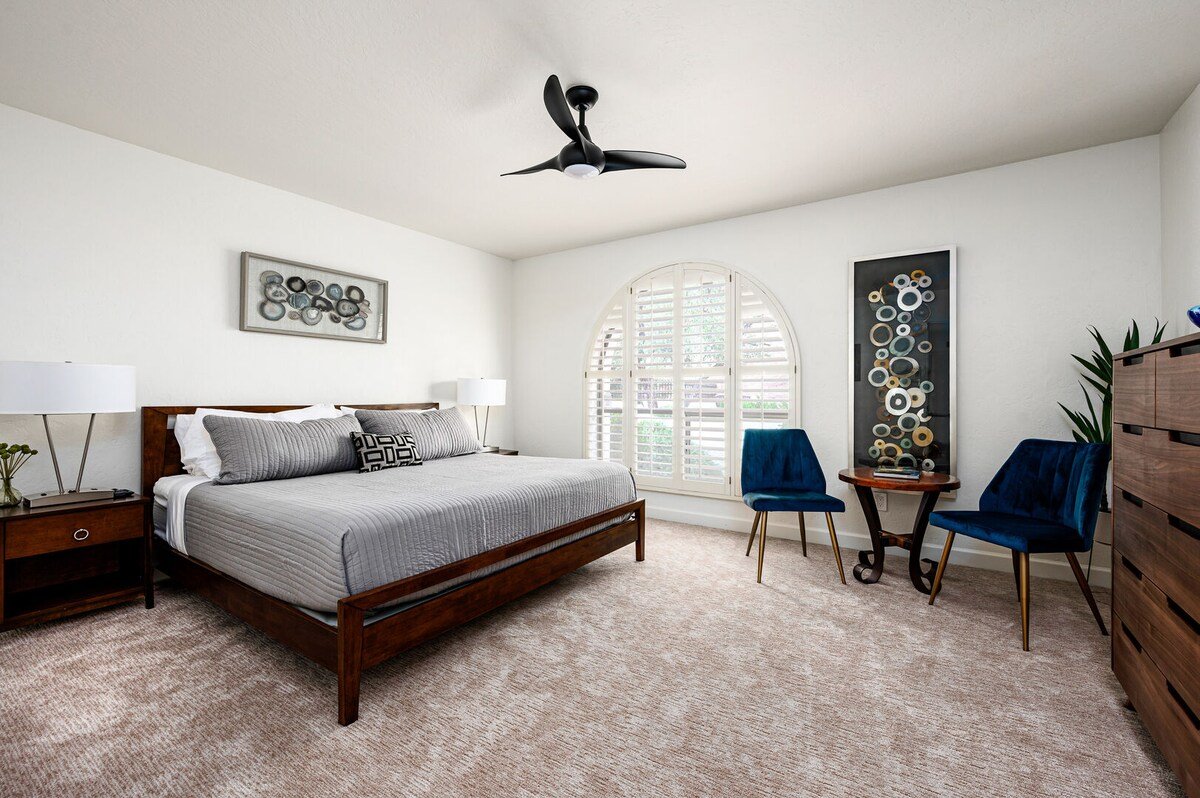 Mid-Century Mountain Dream Villa, Hot Tub, Pool gallery image 5