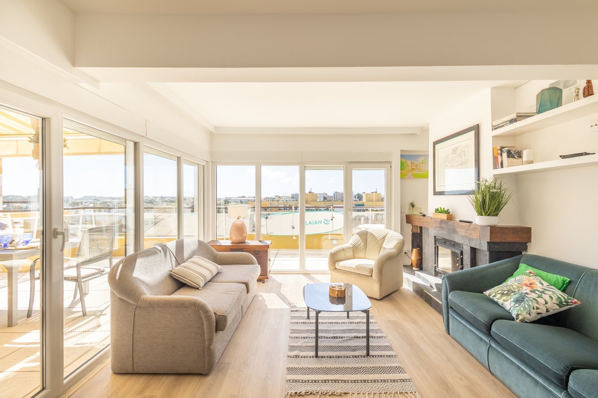 Seafront Private Condo & Big Terrace