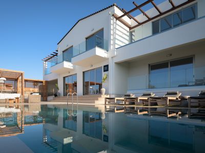 Nos Duos Villa, a Spectacular Beachfront Escape