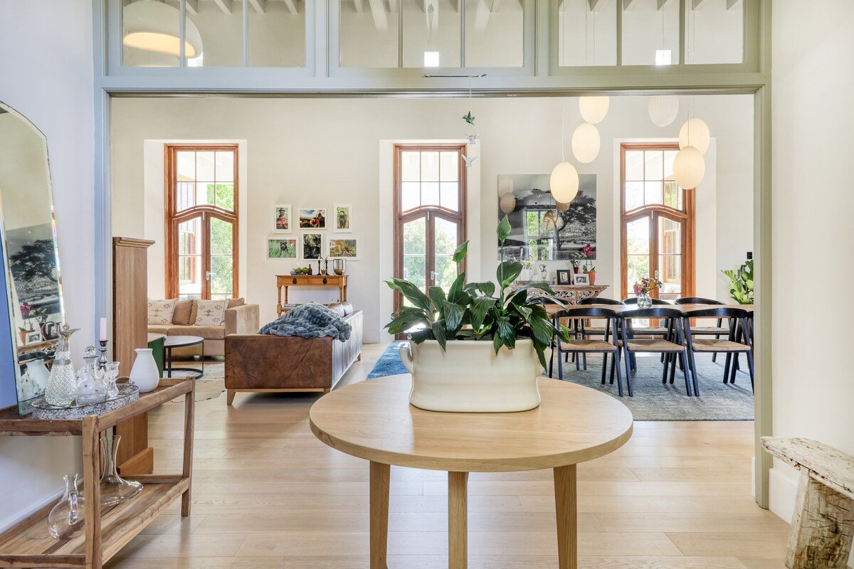 Stylish 3-Bed Constantia Home with Mountain Views gallery image 3