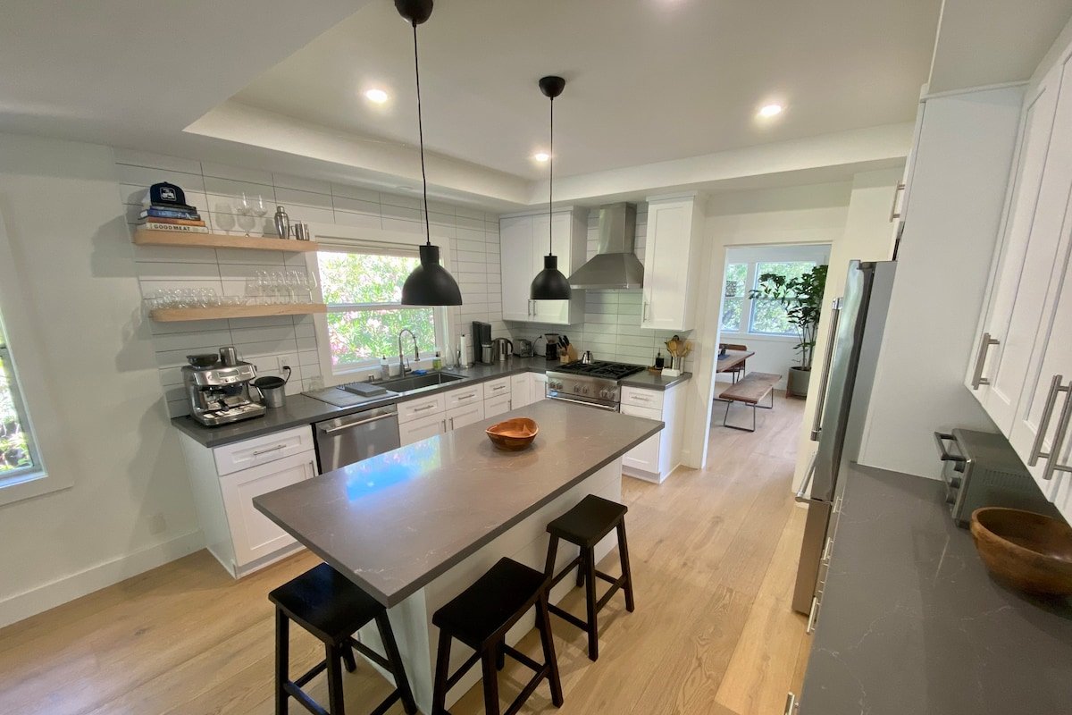 Black Oak gallery image 3