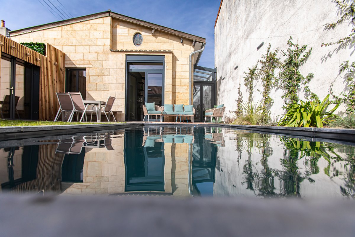 Magnifique maison de plain-pied avec piscine