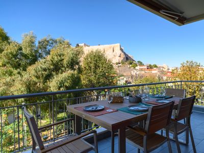 Stunning Acropolis 2 bedroom Opulence