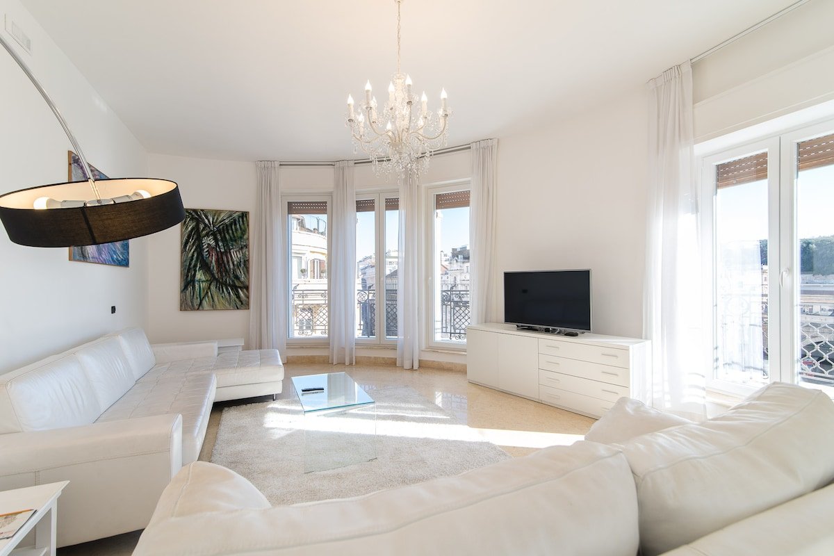 CHARMING APARTMENT PIAZZA DI SPAGNA gallery image 4