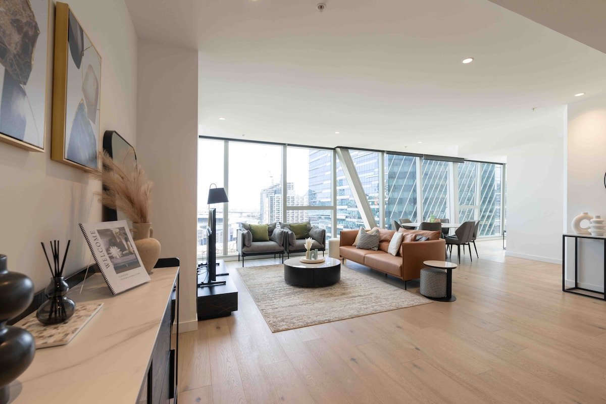 Supreme 3 Bedroom Apartment in Melbourne CBD gallery image 5