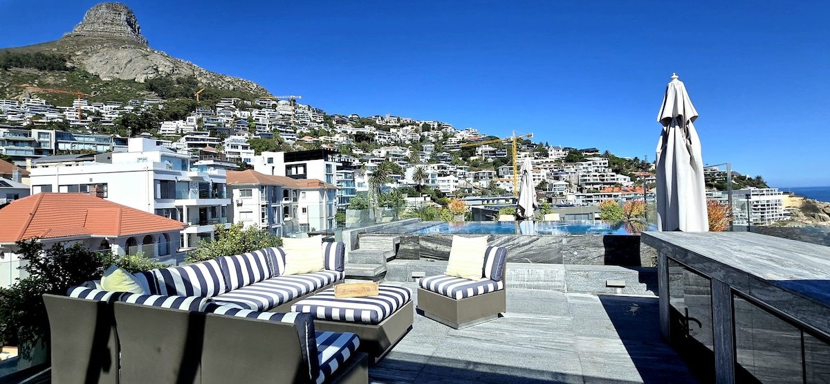 Penthouse Villa in Bantry Bay, Cape Town. gallery image 3