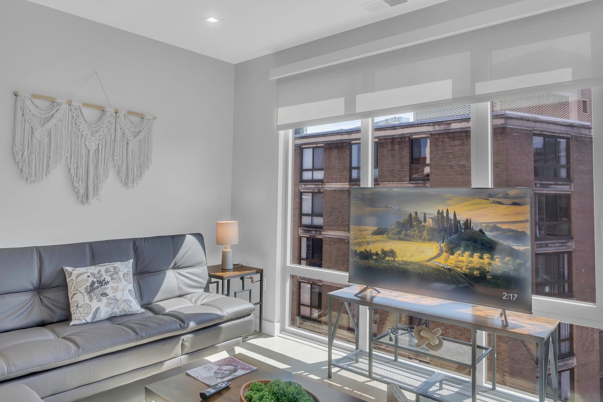 2 Bedroom Apartment near Logan Circle