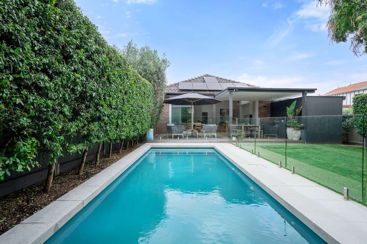 Five Dock Family Home With Pool & Parking! gallery image 4