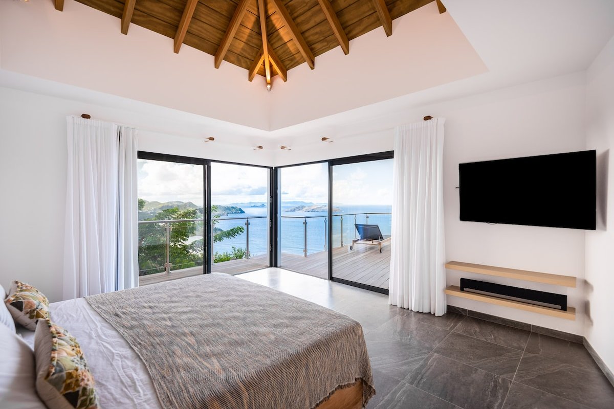 Golden View gallery image 2