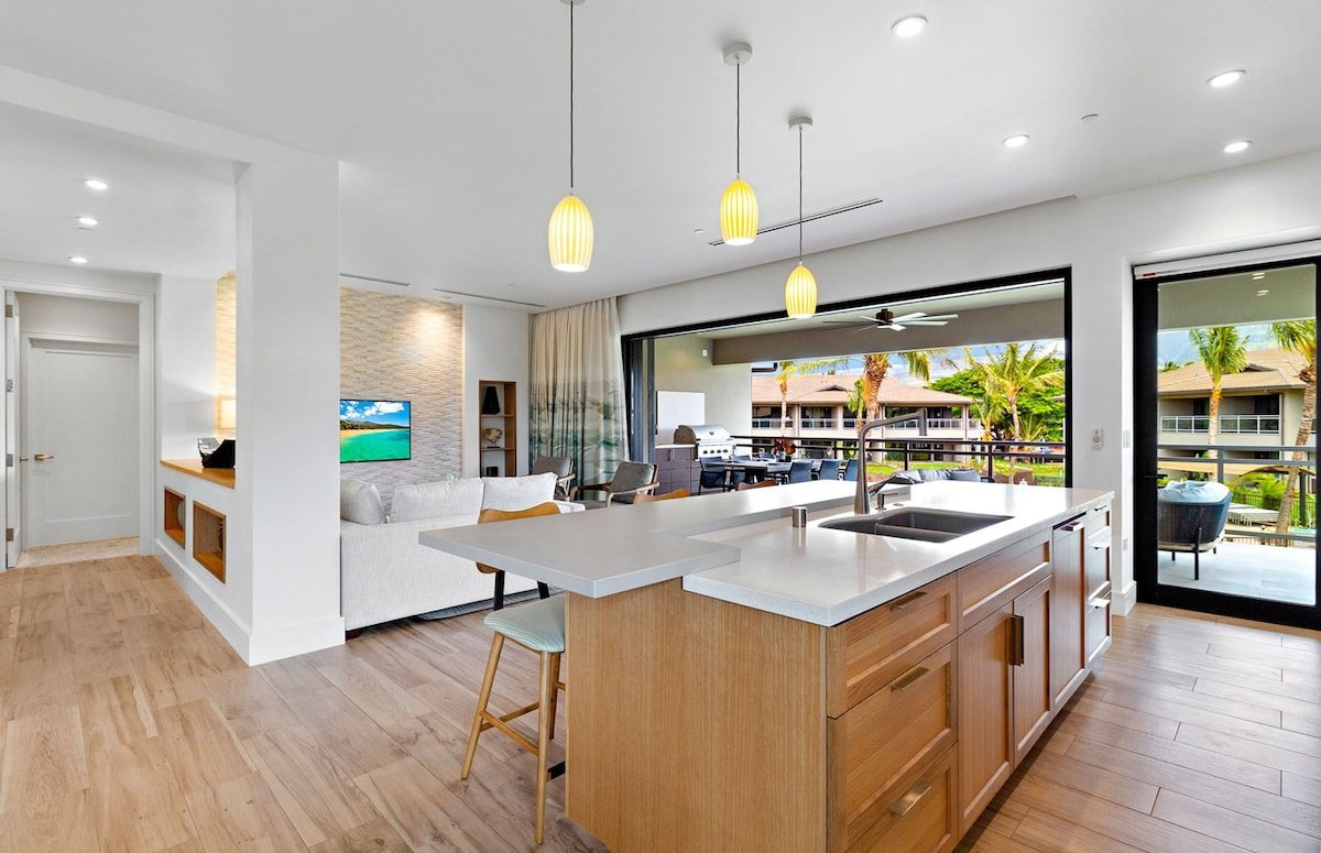 Maui Resort Rentals: Luana Garden Villas 17D gallery image 3