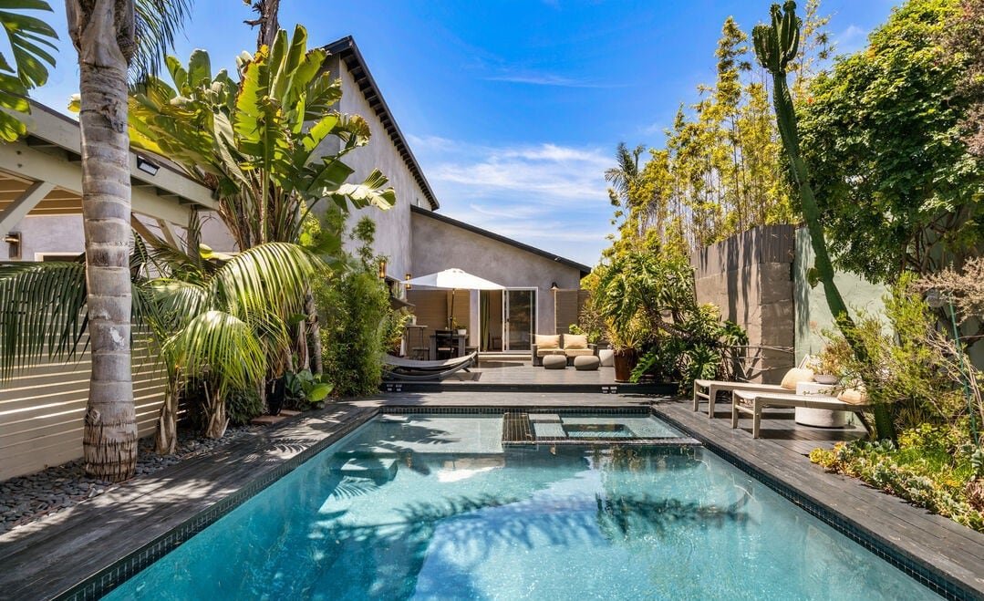 Pool House Oasis Close to Venice & Marina gallery image 2