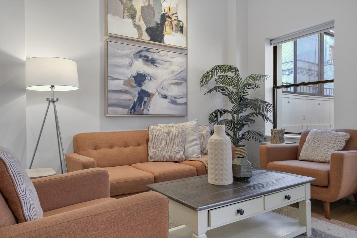 Park Ave Prime Location + Rooftop gallery image 2