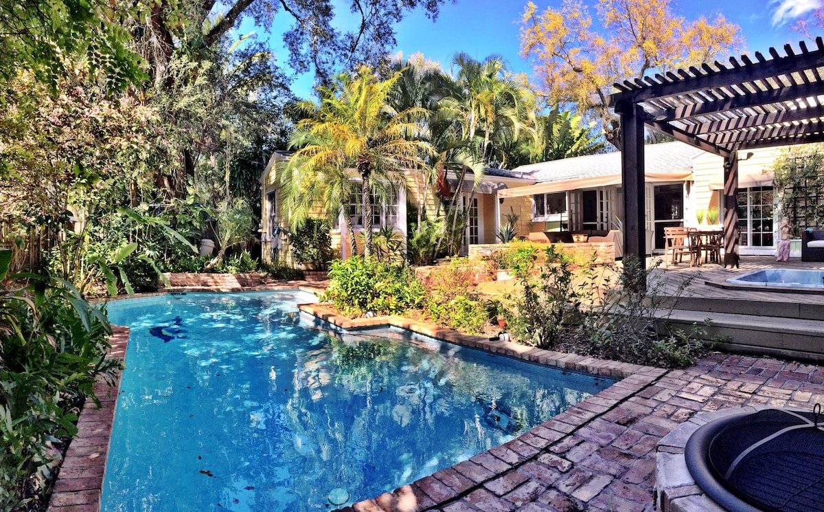 Come To Paradise, Walk 2 Shops, Restaurants, Beach gallery image 2