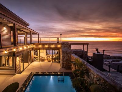 Ocean Sky Retreat Villa, Misty Cliffs