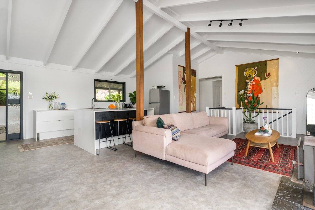 The Sunset House gallery image 5