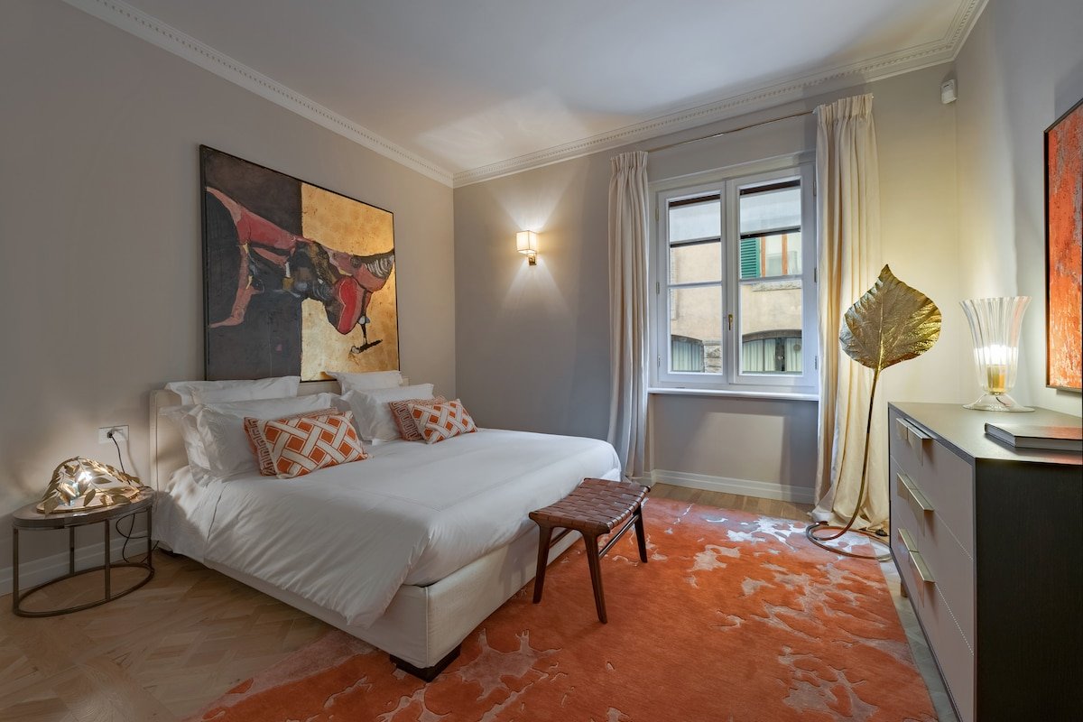 Unicko: 2-bed with premier views on Ponte Vecchio gallery image 3