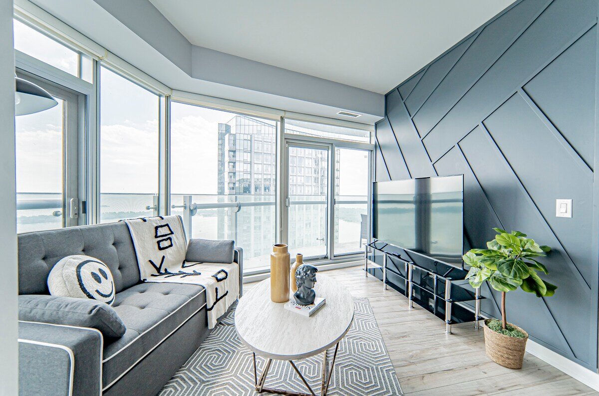 Dec Deal/TorontoVacation CN Tower/Lakeview 3BR&2BA gallery image 3