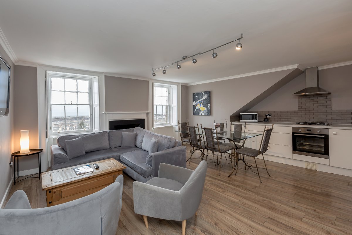 York Place City Centre 3 bedroom Apartment