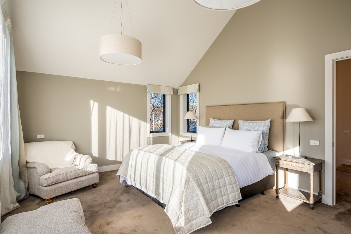 Speargrass Lodge by Sothebys Luxury Rental Homes gallery image 3