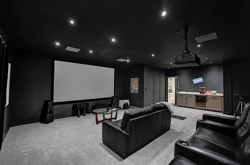 Modern Mansion on the Water! gallery image 3