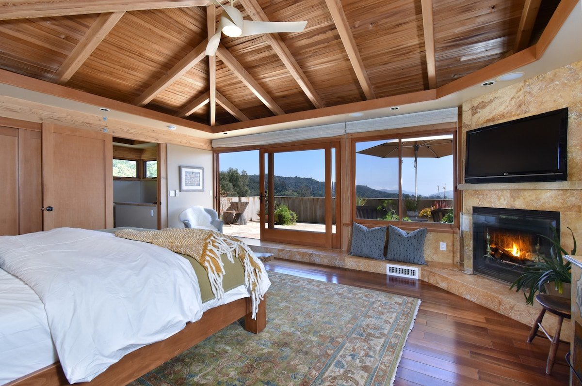 Panoramic Mountain Vista Retreat gallery image 5