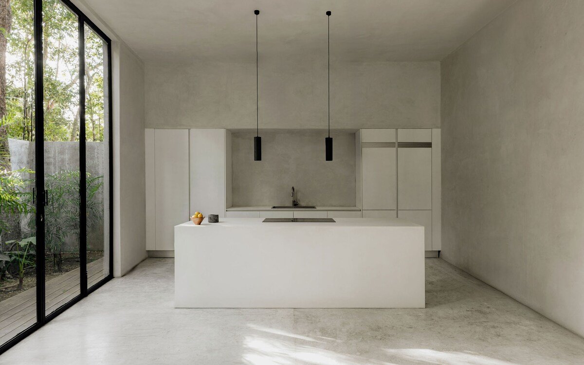 Casa Shalva | Iconic Mansion – 2 Pools + Concierge gallery image 2