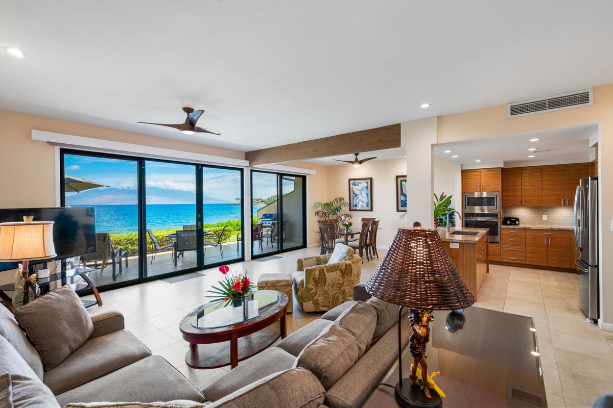 Makena Surf | F111 | Beachfront Resort