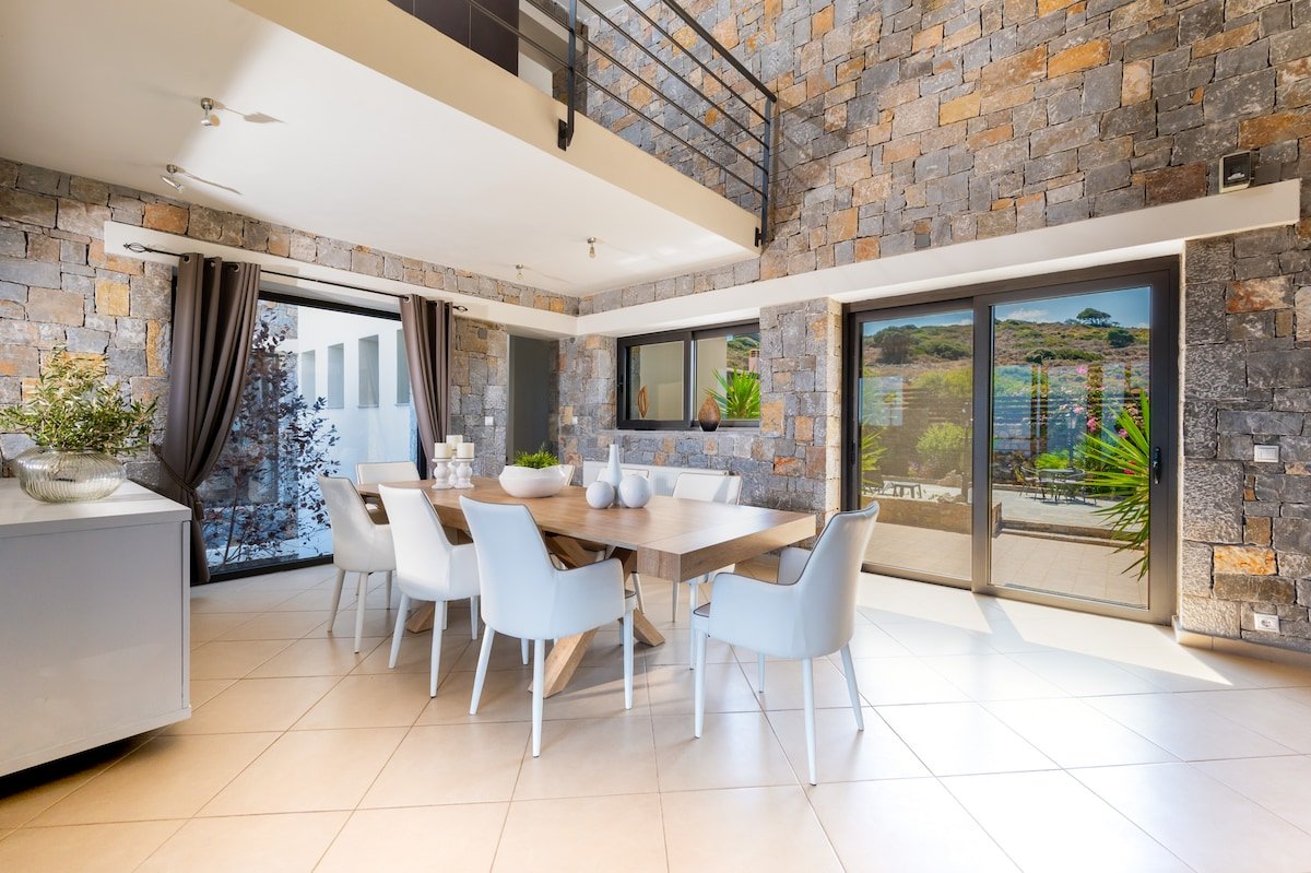 Villa Lofos – 4 Bedroom (optional heated pool) gallery image 4