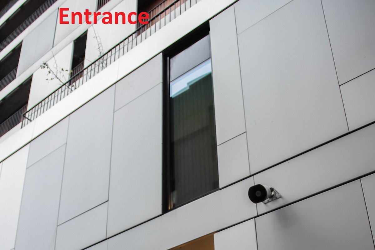 Spacious modern 3BR apt at Central OSLO Barcode gallery image 5