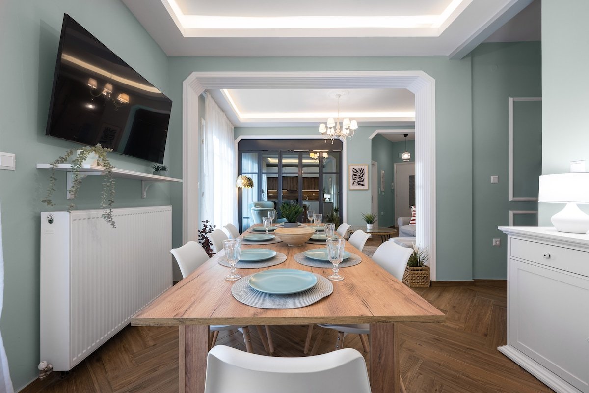 Homevision – Architectural Condo gallery image 4