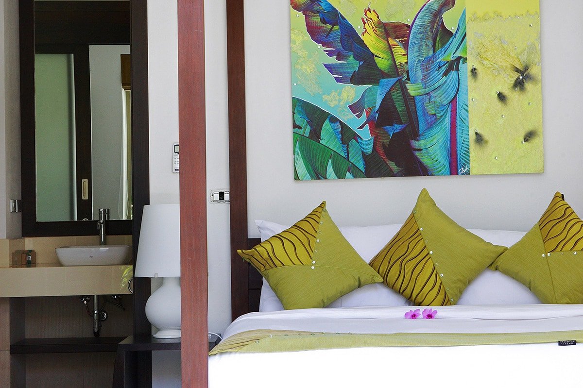 La Lagune: Beachfront, Pool, Tennis Court, BBQ gallery image 5