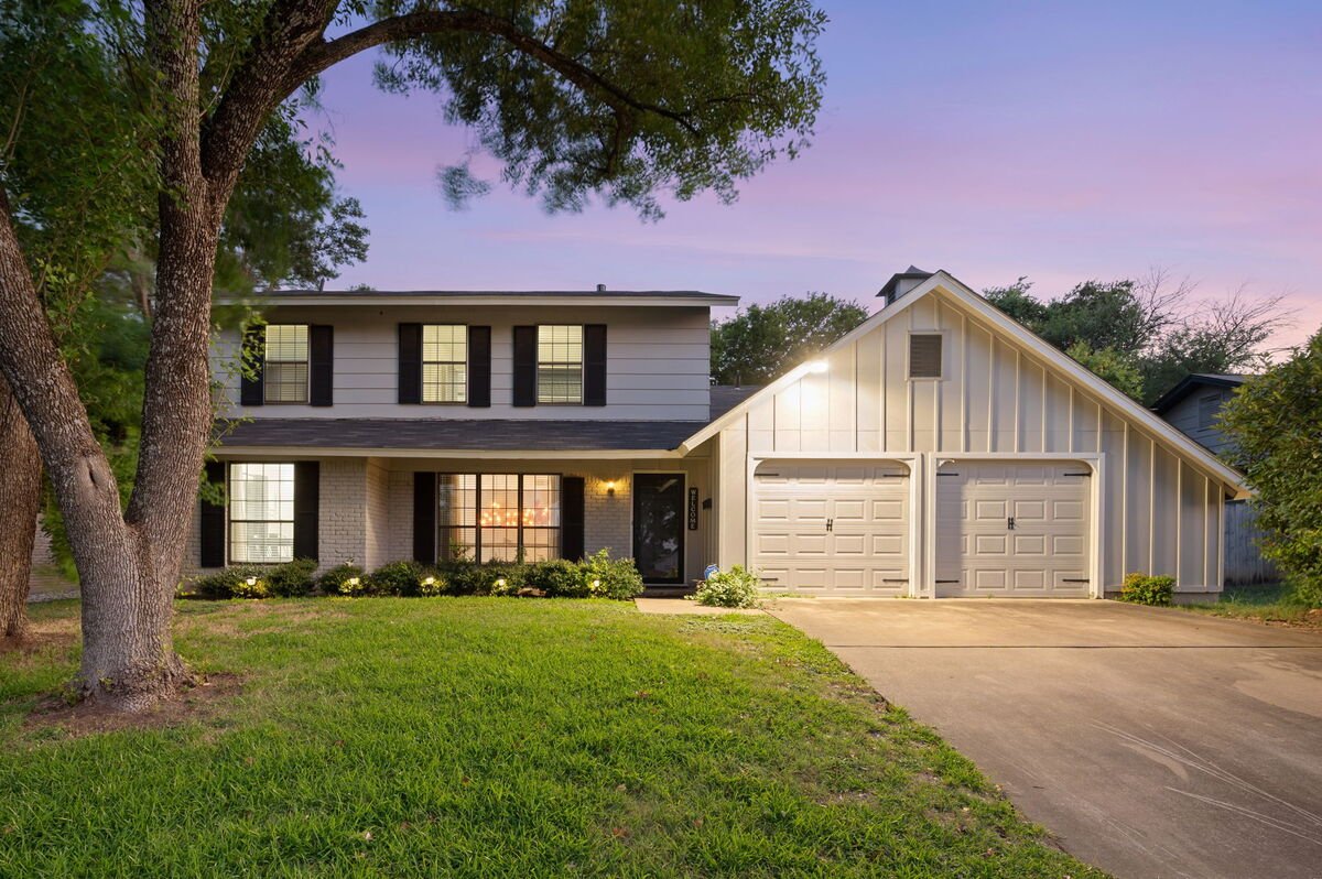 Group Friendly Austin Home | Games + Outdoor Fun