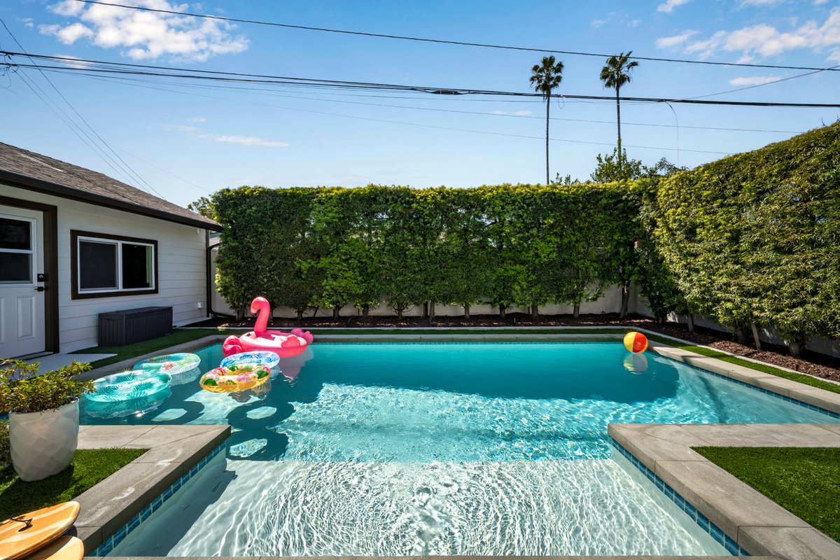 Cactus Cove: pool, game room, arcades, and firepit