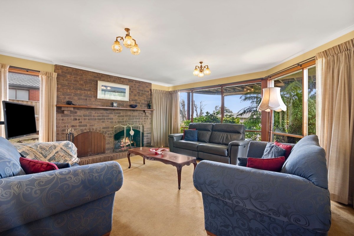 Central Fischer gallery image 3