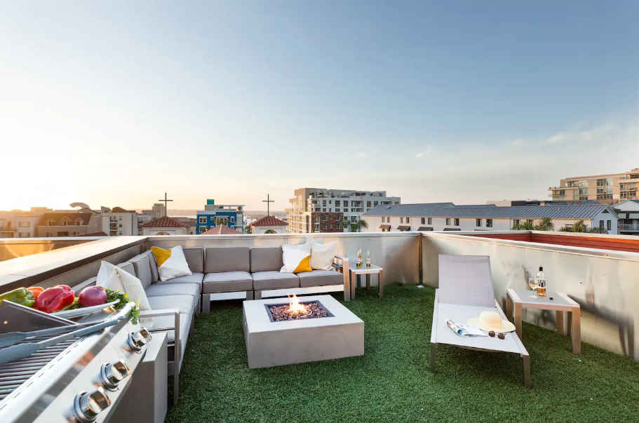 TuCasa | Luxury 4 Story Villa in Little Italy