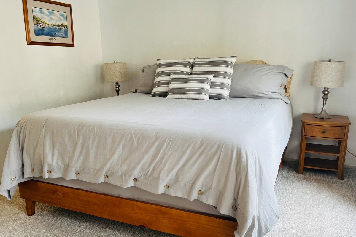 Avalon Terrace “Golfcart + AC” gallery image 5