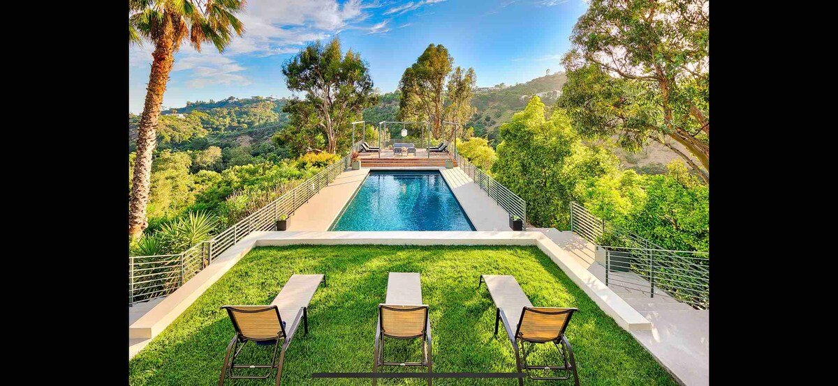 Private Bel Air Estate w/ Luxury Pool gallery image 3