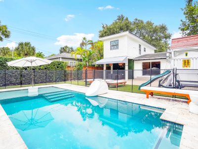 Family-Friendly Lux Las Olas Oasis