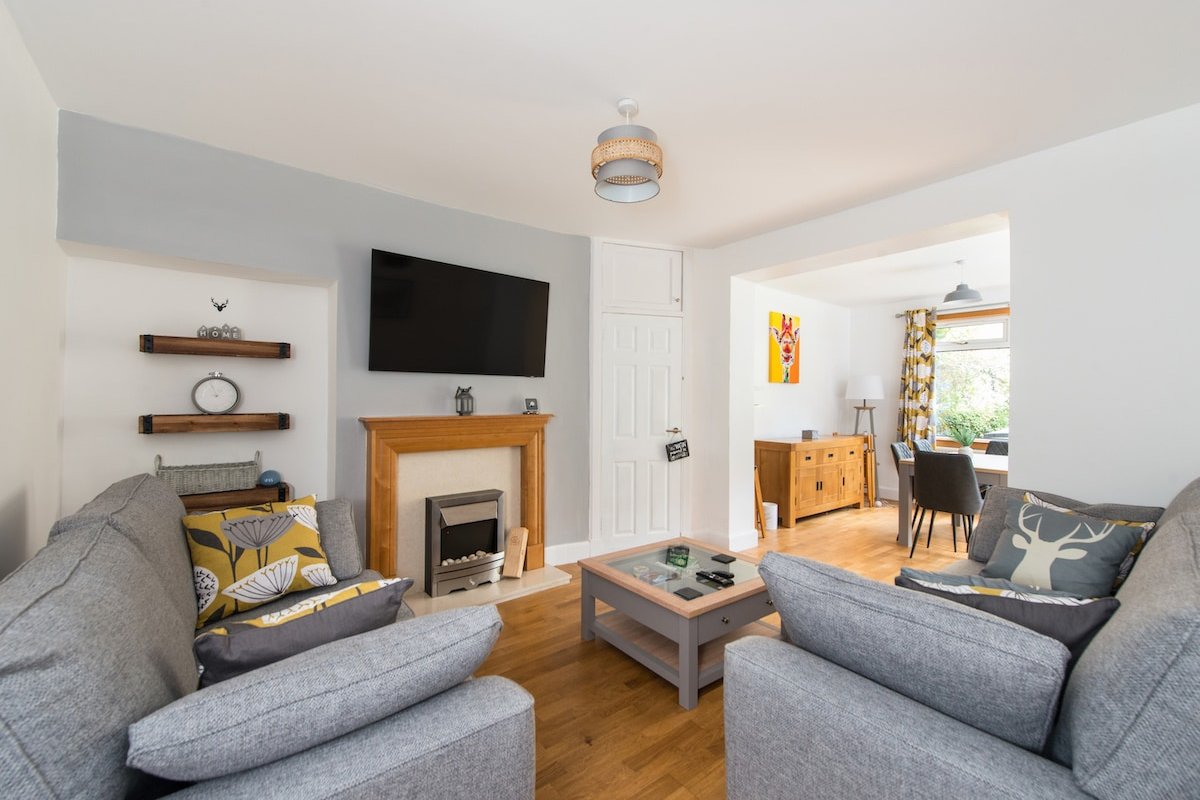 Renovated – Cosy 3 bedroom home Central Edinburgh gallery image 2