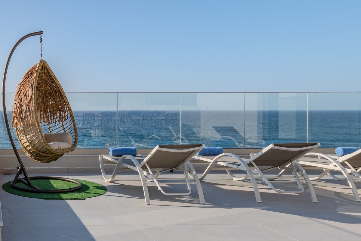 ArtCotel luxury villa,near beach and all amenities gallery image 5