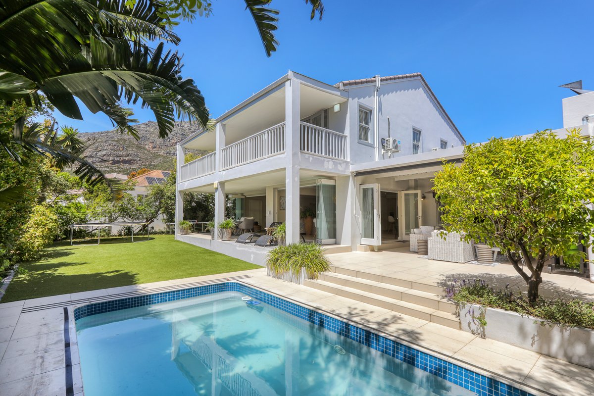 Beautiful 4-Bedroom Home in Secure Estate