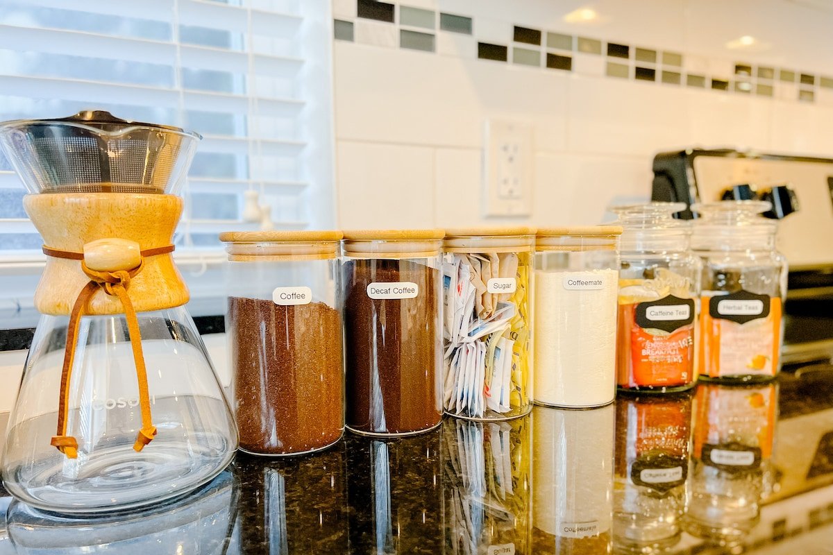 Cozy Central 3BR Home| King Bed| 15 min to DT Van! gallery image 5