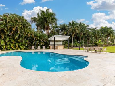 Majestic Home 7 Bedroom w/ Heated Pool, Huge Yard